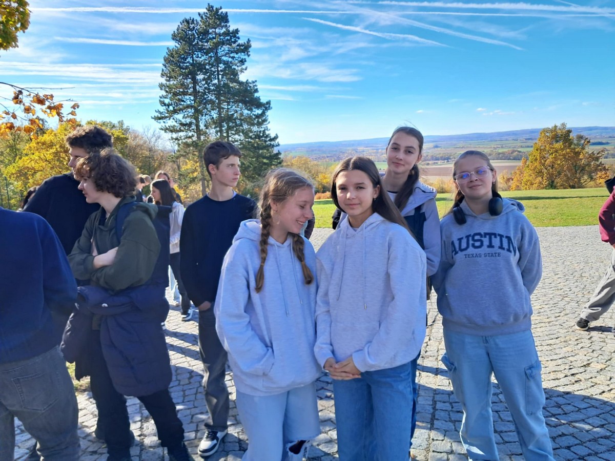 Messenger creation 5CAC95DE 6E5E 4F8F A727 E40DB9029F16